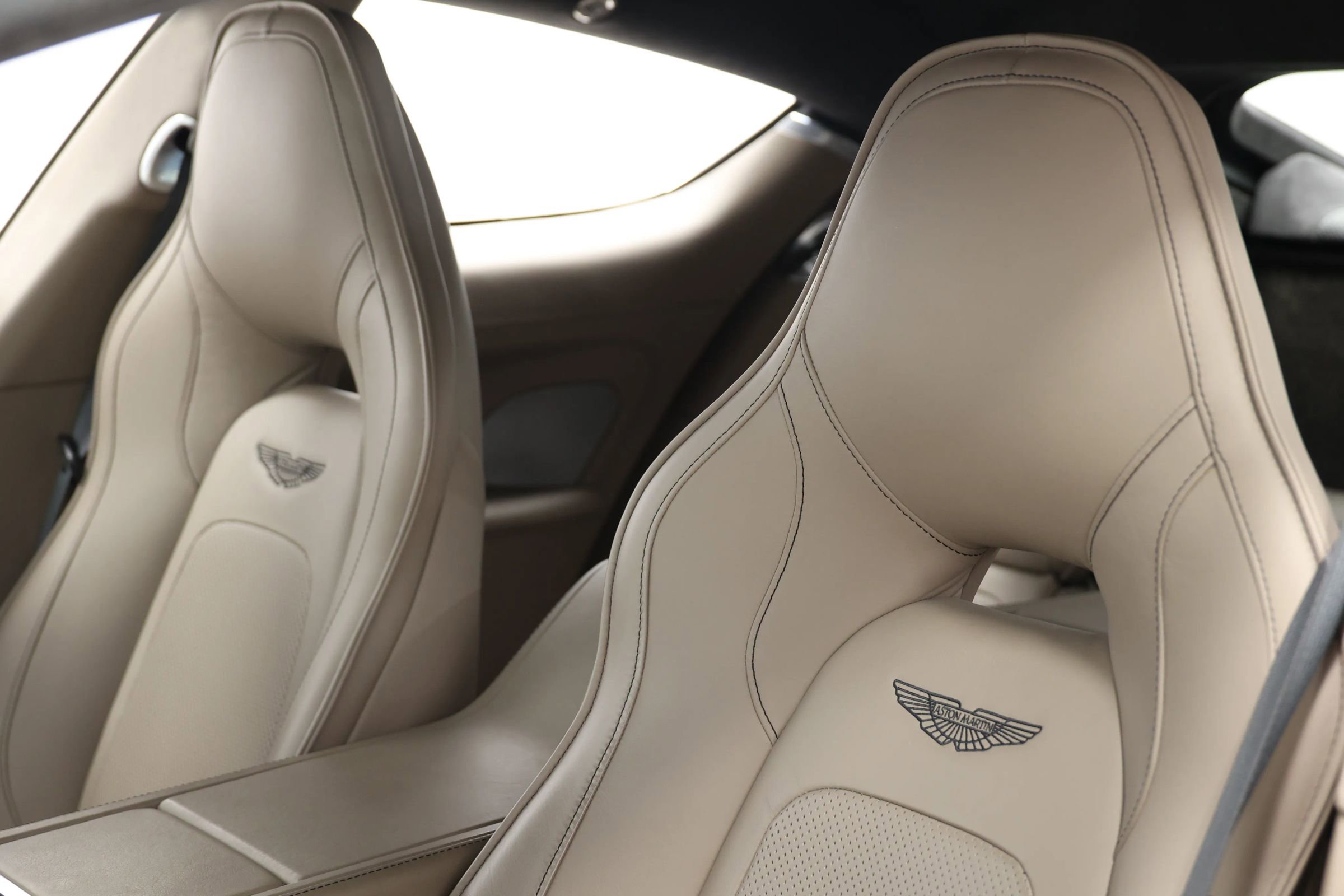 Used 2017 Aston Martin Rapide S image 15