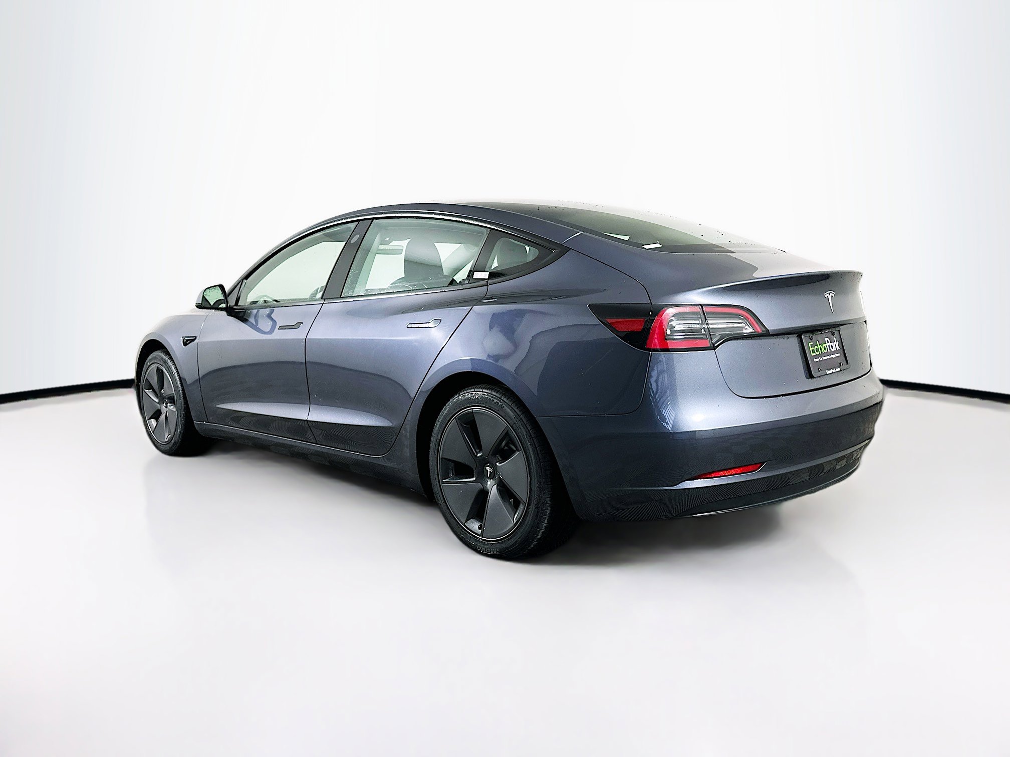 Used 2023 Tesla Model 3 Standard Range image 5
