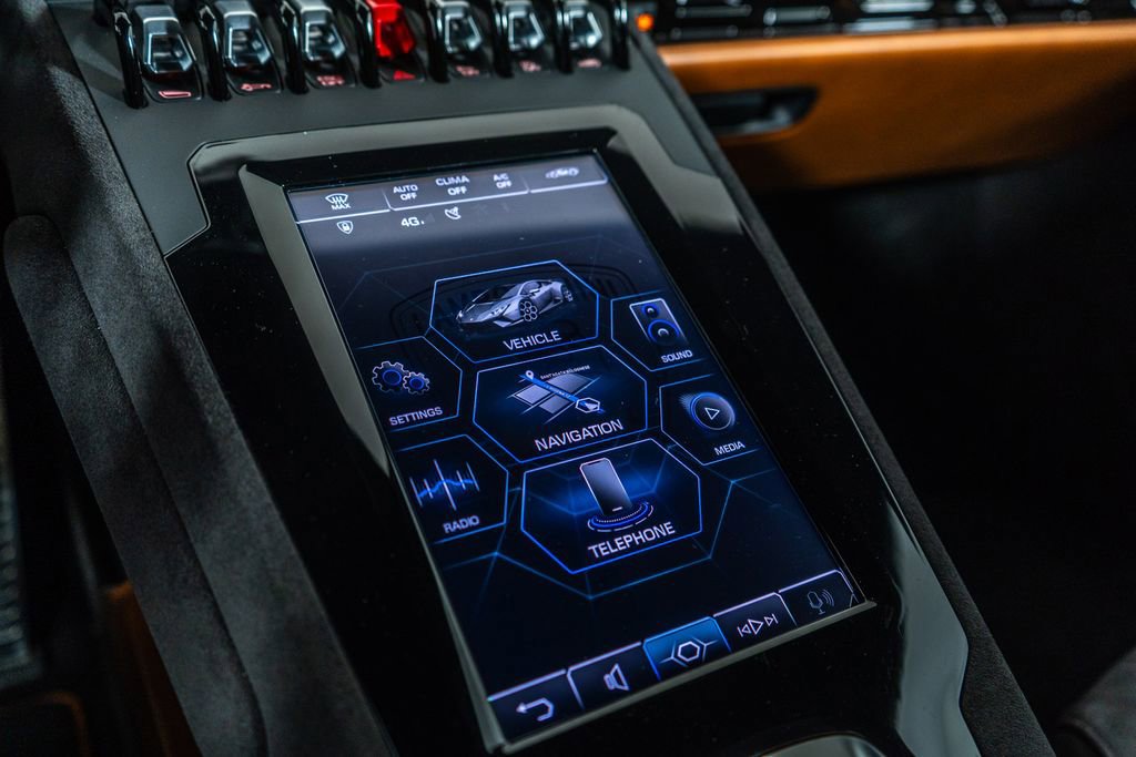 Used 2023 Lamborghini Huracan Tecnica image 30