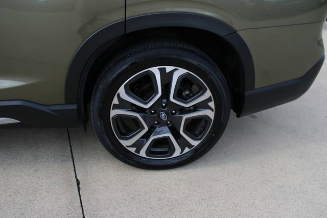 Used 2023 Subaru Ascent Limited w/ Technology Package image 38