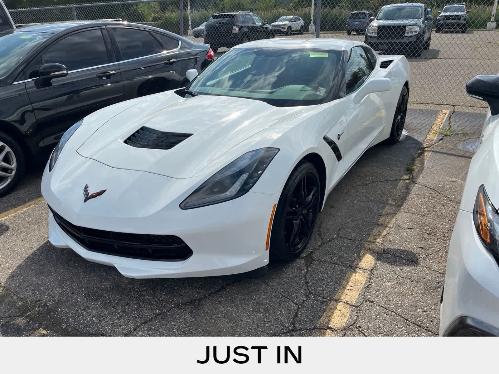 Used 2017 Chevrolet Corvette Stingray Coupe w/ Carbon Flash Badge Package RWD video 1