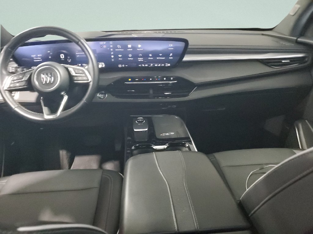 Used 2025 Buick Enclave Preferred AWD/4WD image 11