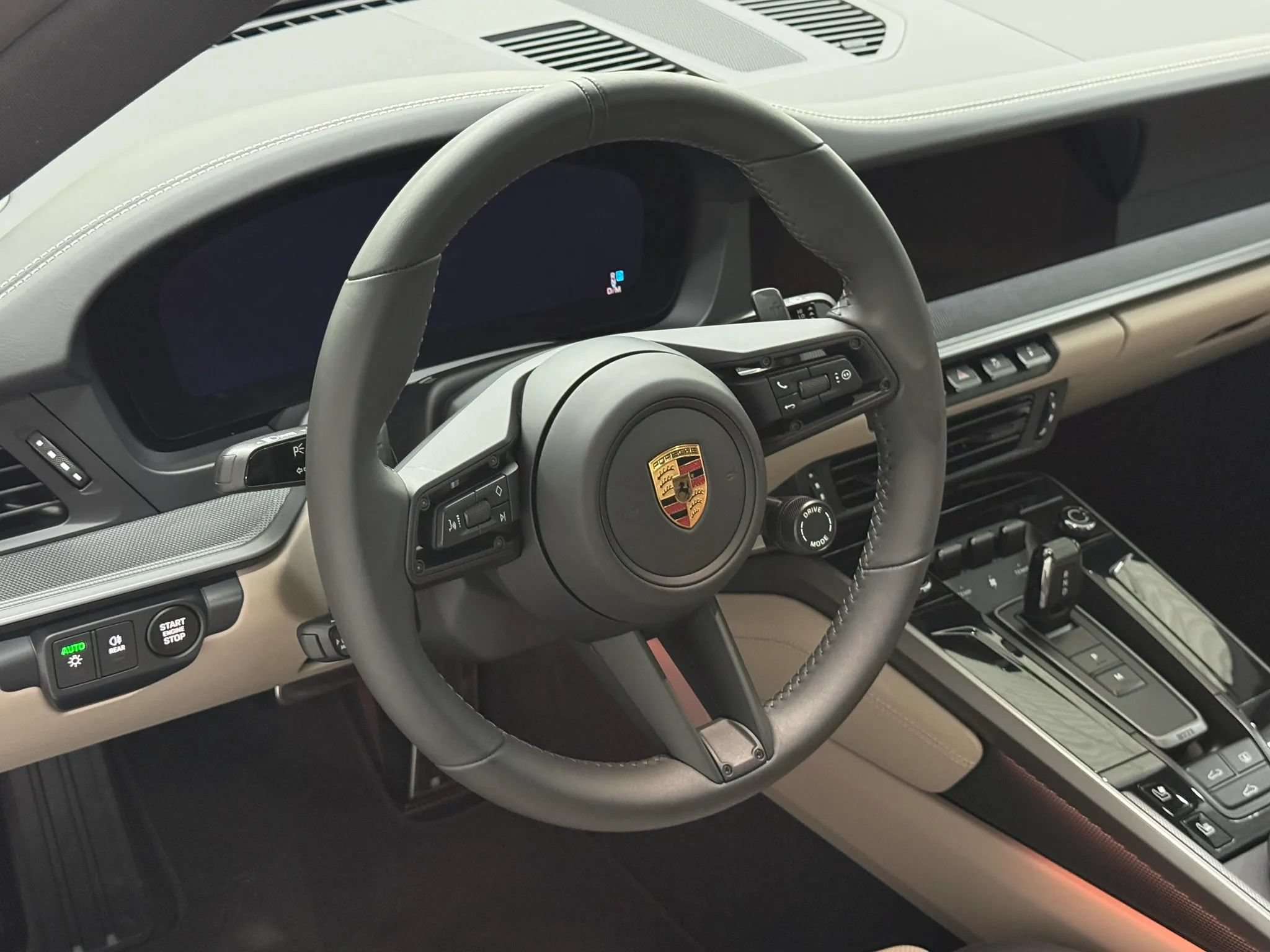 Used 2025 Porsche 911 Carrera RWD image 70