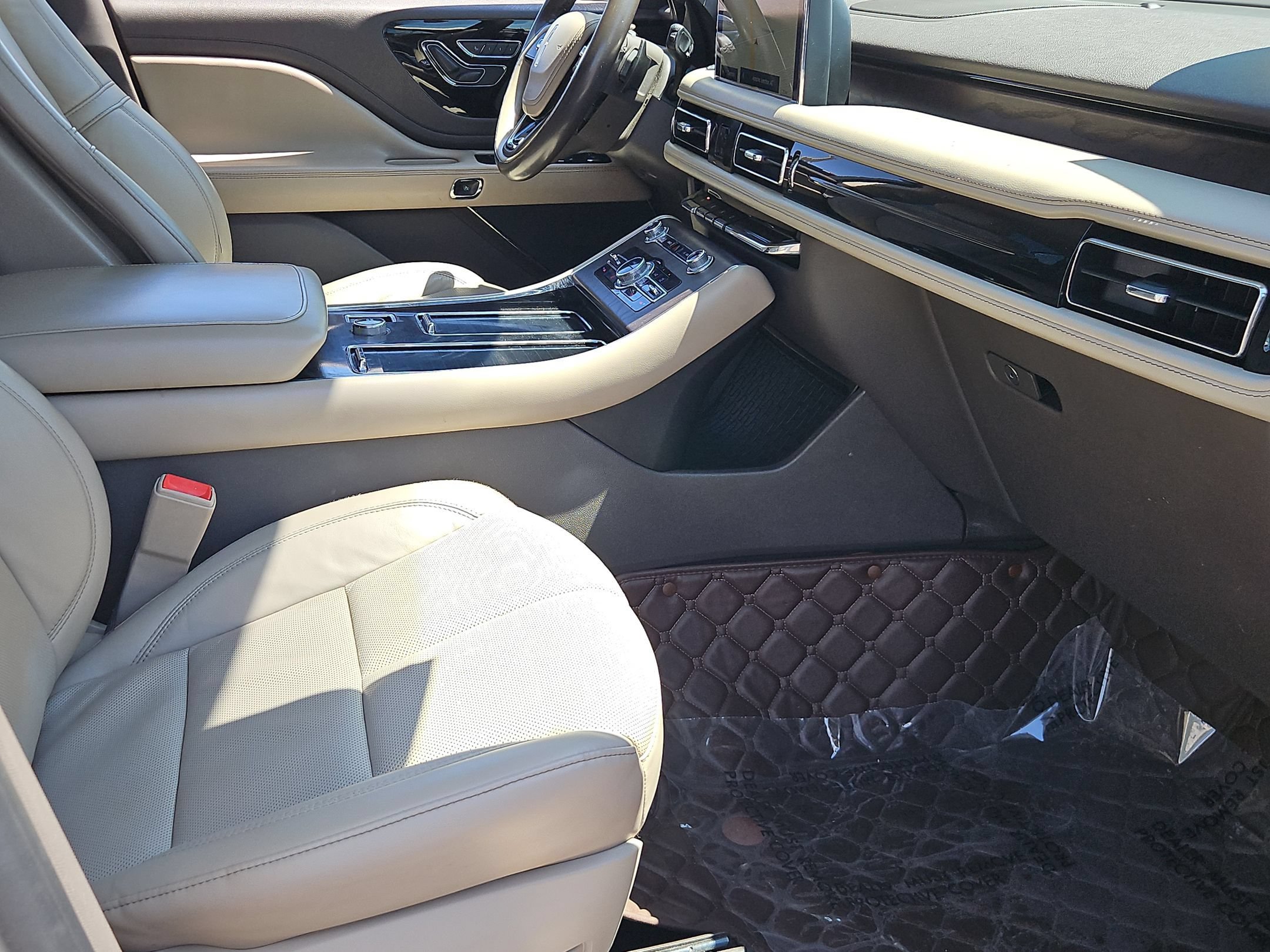 Used 2020 Lincoln Aviator Reserve RWD image 26