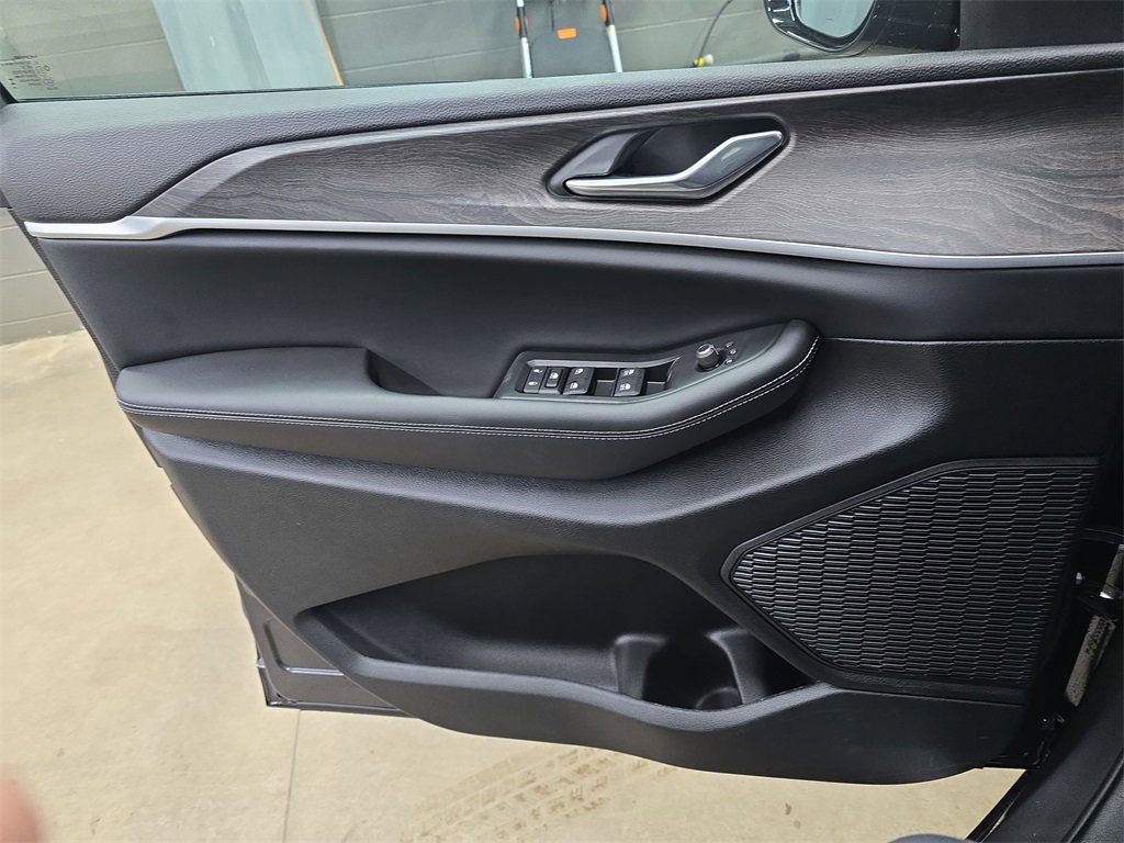 New 2026 Jeep Grand Cherokee Laredo image 27