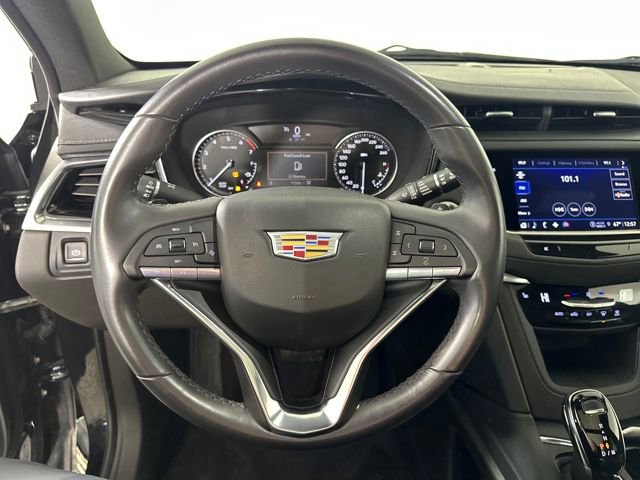 Used 2024 Cadillac XT6 Luxury image 14
