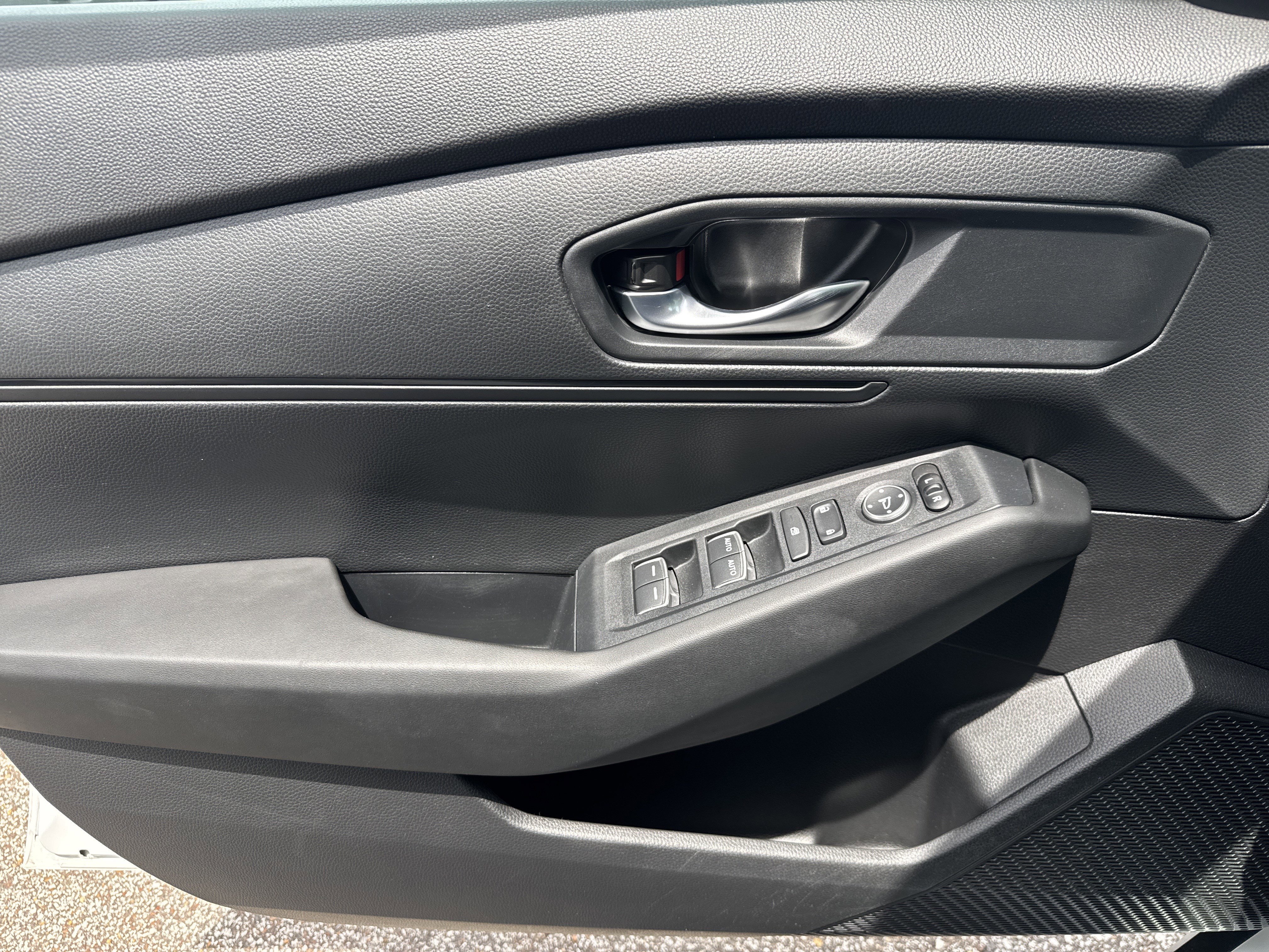 Used 2023 Honda Accord LX image 14