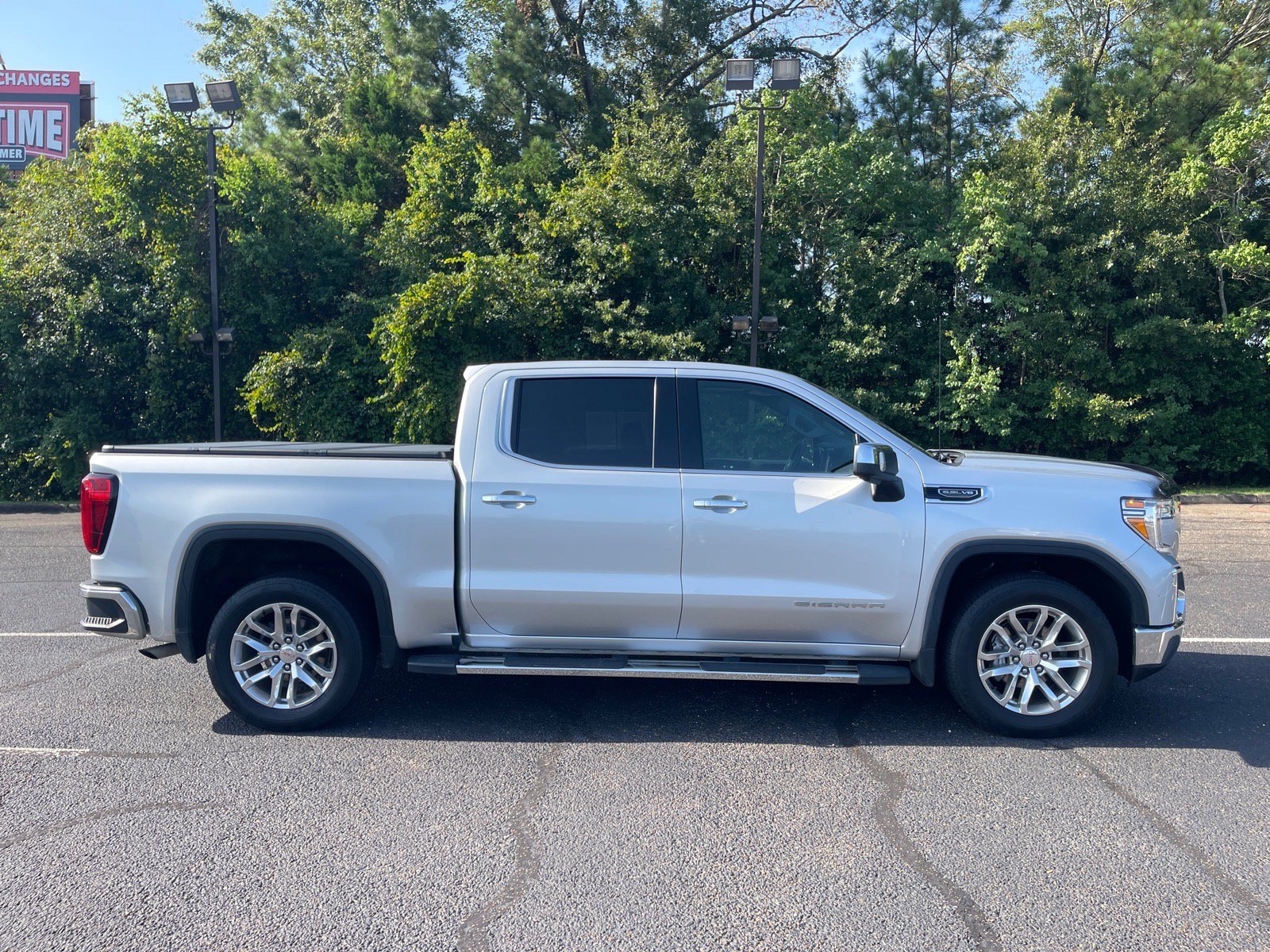 Used 2021 GMC Sierra 1500 SLT w/ SLT Premium Plus Package RWD image 21