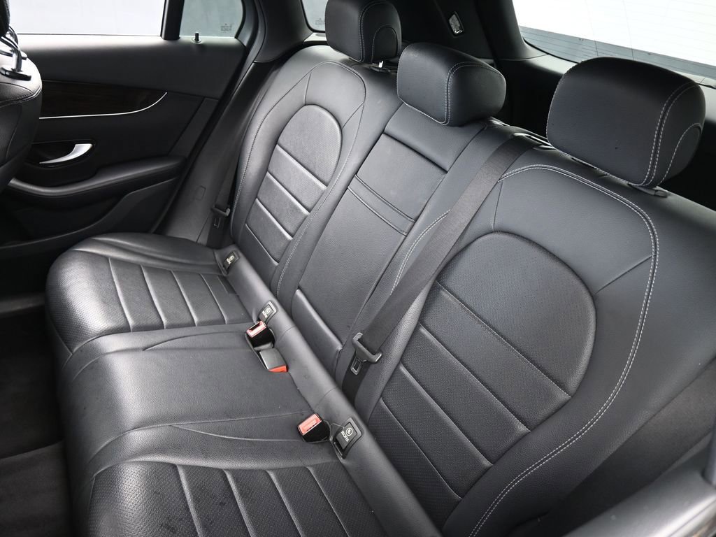Used 2019 Mercedes-Benz GLC 300 4MATIC image 33