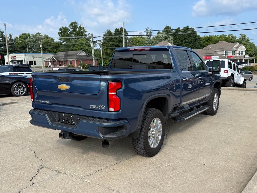 Used 2025 Chevrolet Silverado 2500 High Country w/ High Country Premium Package AWD/4WD image 6