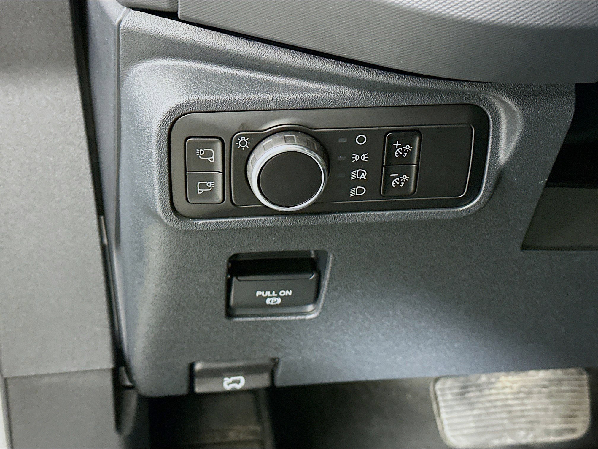 Used 2024 Ford Bronco Badlands image 10