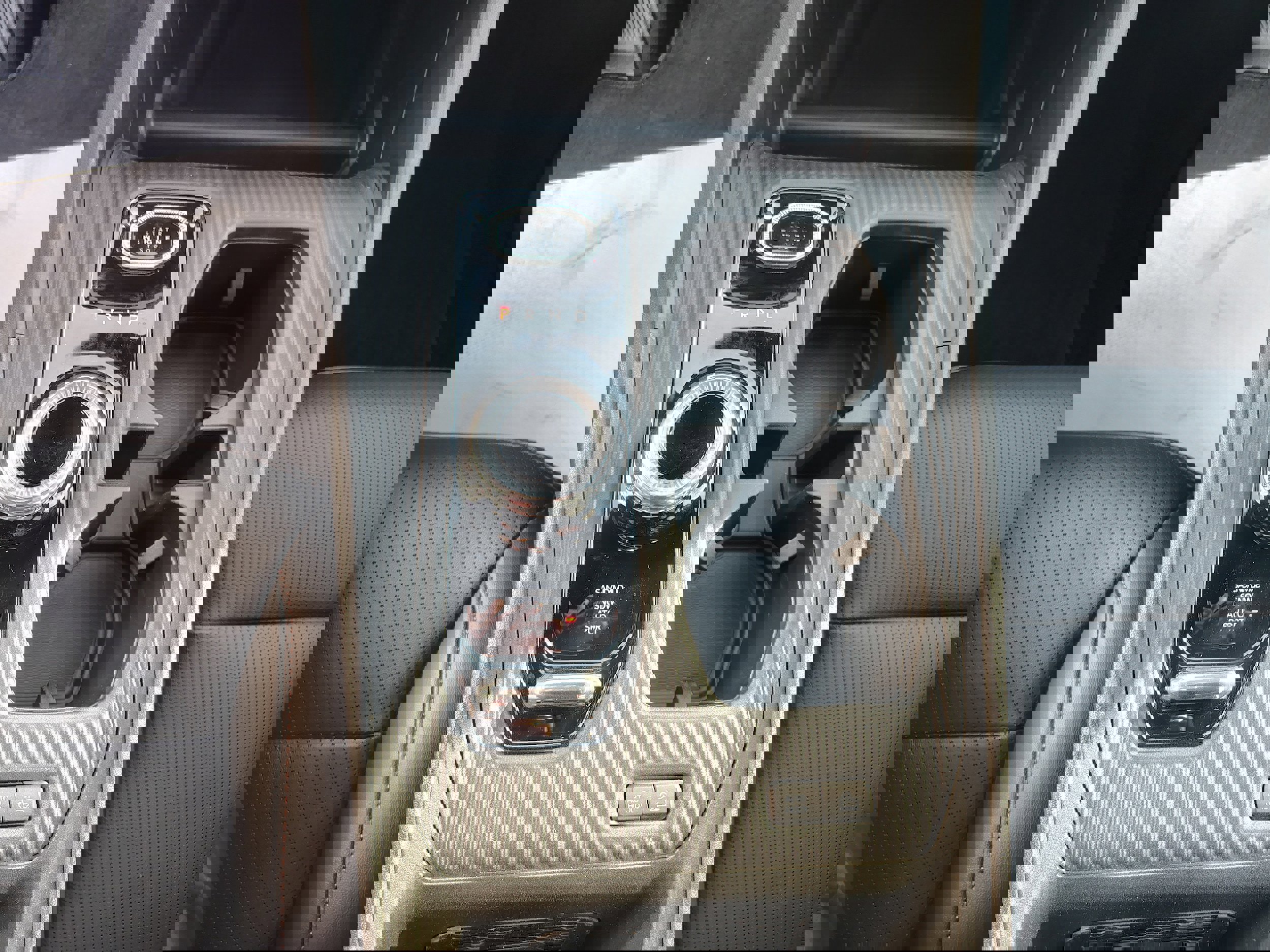 New 2026 Jeep Cherokee Limited image 33