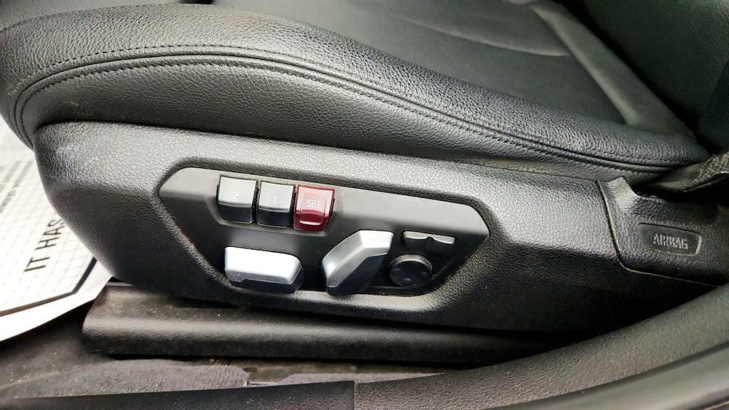 Used 2016 BMW 340i Sedan RWD image 12