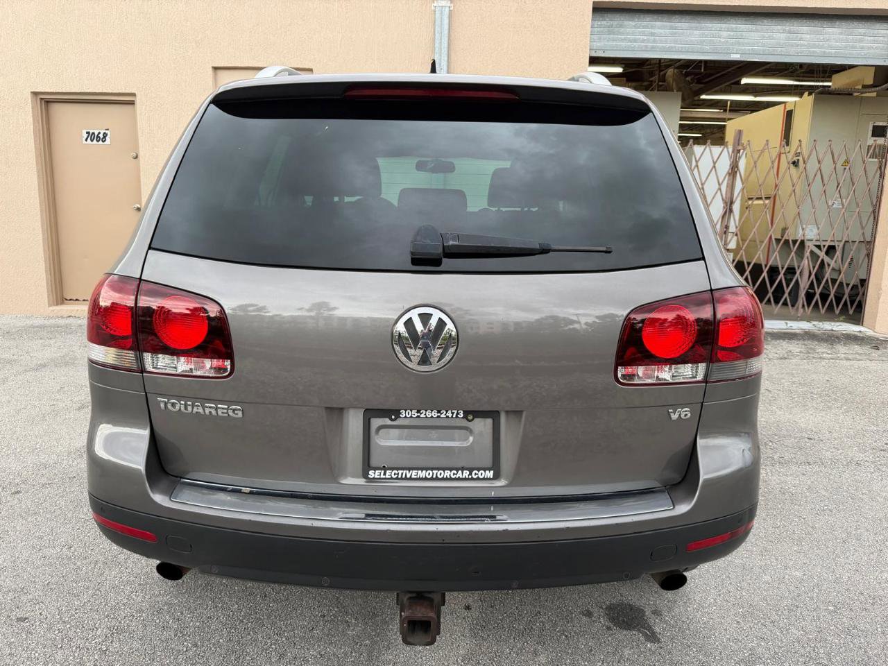 Used 2008 Volkswagen Touareg V6 AWD/4WD image 9