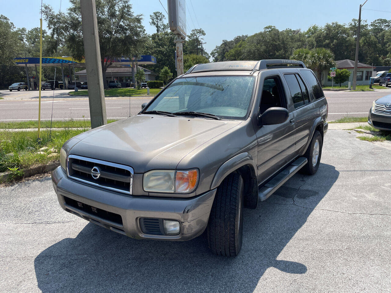 Used 2002 Nissan Pathfinder SE image 4