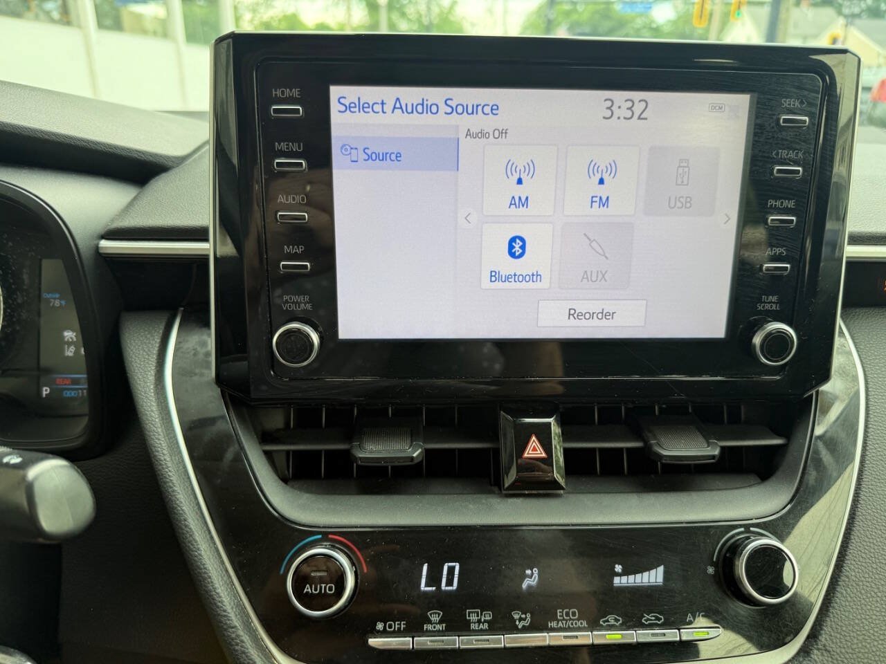 Used 2020 Toyota Corolla LE FWD image 20