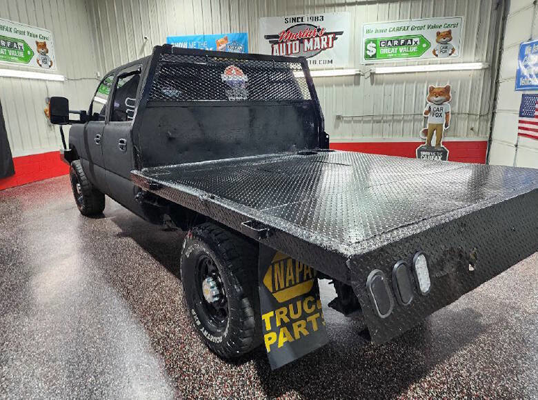 Used 2004 Chevrolet Silverado 2500 LT w/ Skid Plate Package AWD/4WD image 5