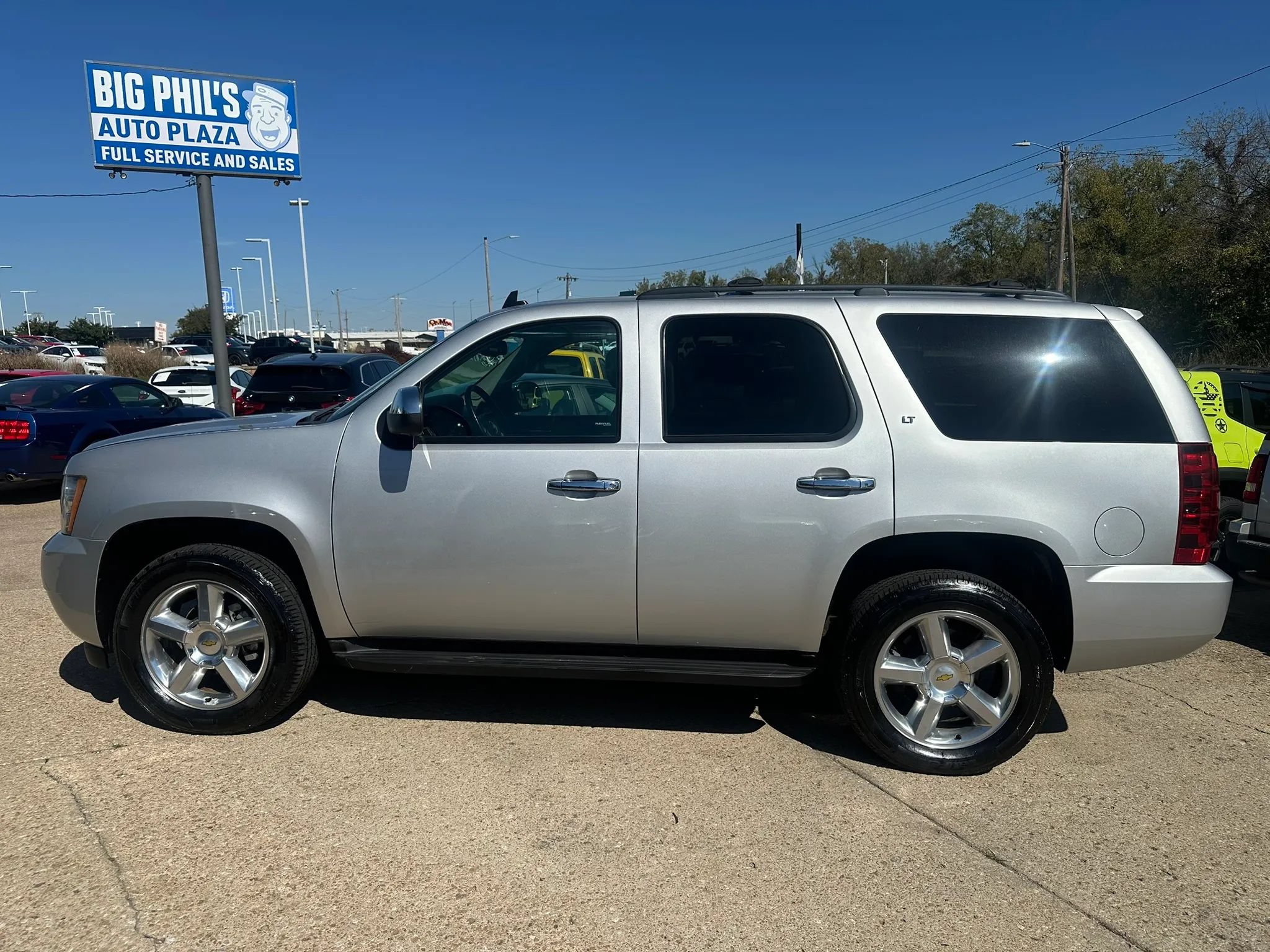 Used 2013 Chevrolet Tahoe LT w/ All-Star Edition AWD/4WD image 6