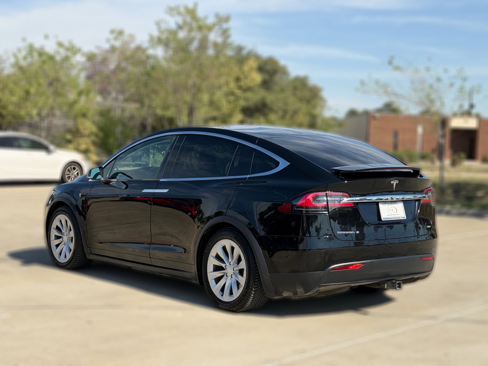 Used 2016 Tesla Model X 90D AWD/4WD image 7