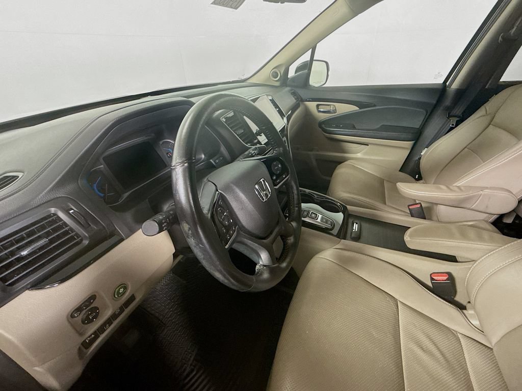 Used 2020 Honda Pilot Elite image 9