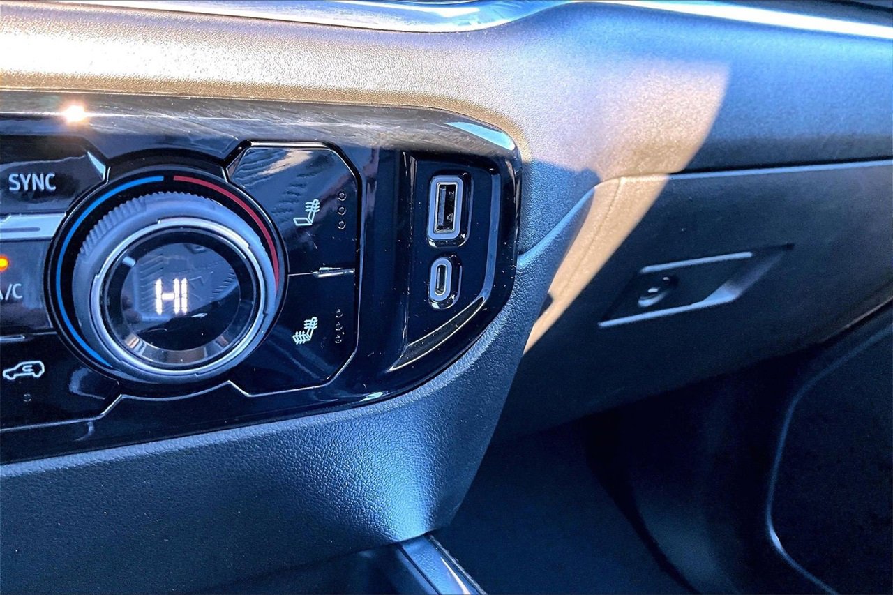 Used 2022 Chevrolet Silverado 1500 RST w/ Redline Edition image 18