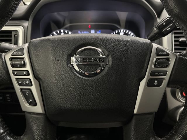 Used 2020 Nissan Titan SV w/ SV Convenience Package image 16