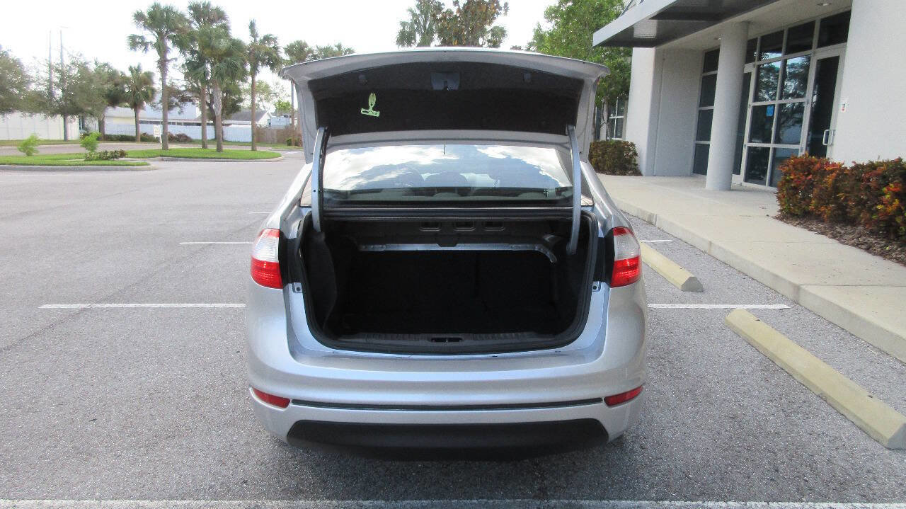 Used 2019 Ford Fiesta SE image 15