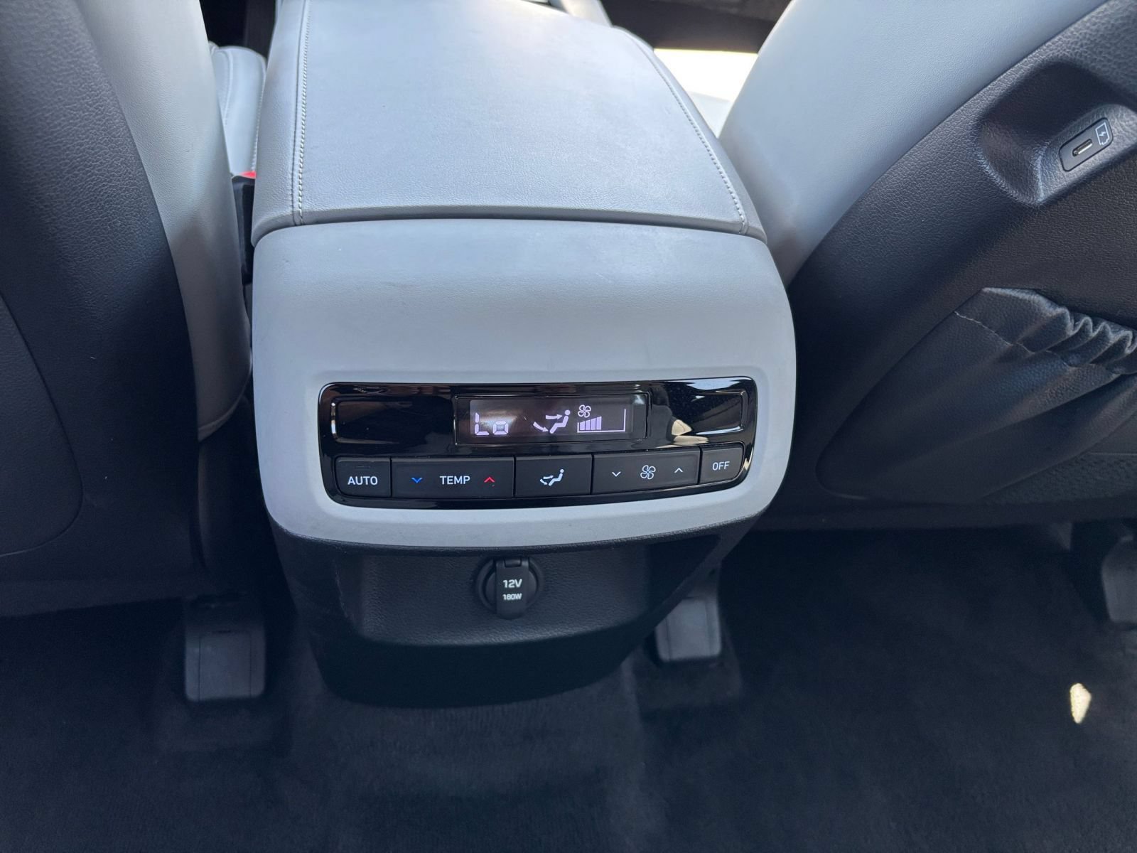 Used 2025 Hyundai Palisade SEL AWD/4WD image 25