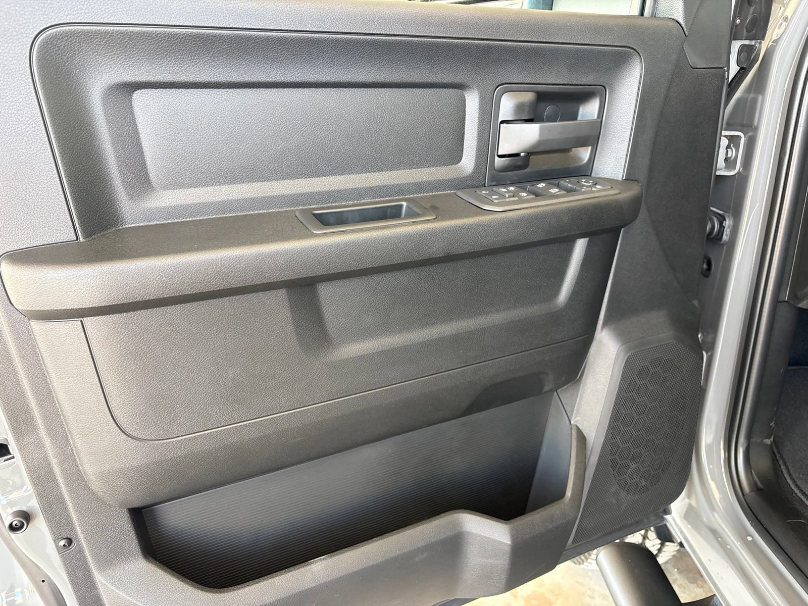 New 2026 RAM 2500 Tradesman AWD/4WD image 10