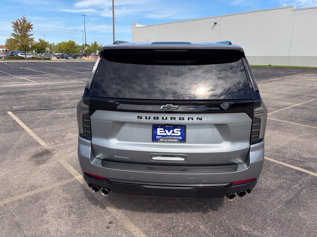 Used 2025 Chevrolet Suburban Z71 w/ Z71 Off-Road Package AWD/4WD image 5