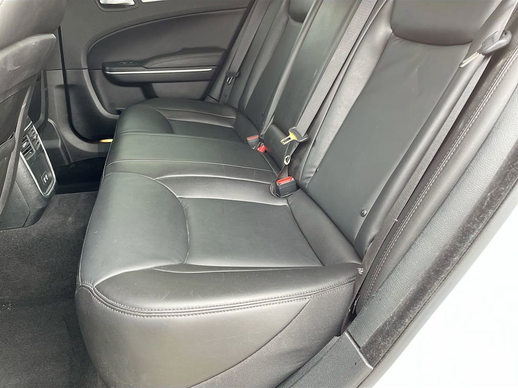 Used 2023 Chrysler 300 Touring L image 24