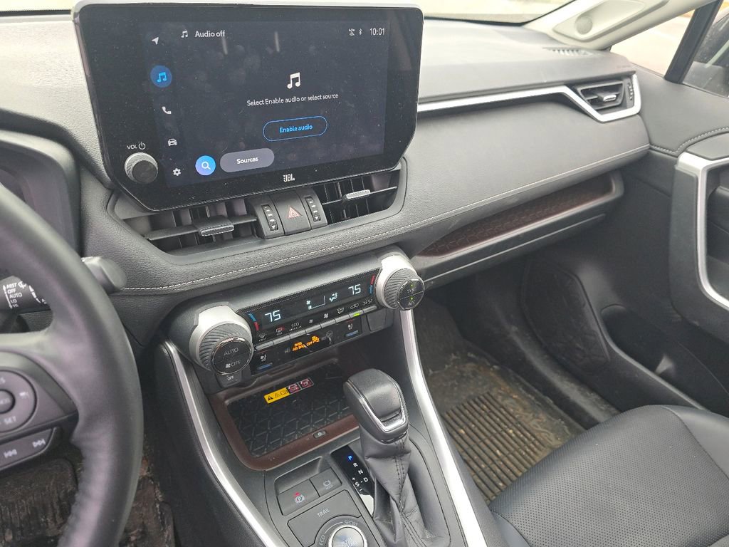 Used 2023 Toyota RAV4 Limited image 29