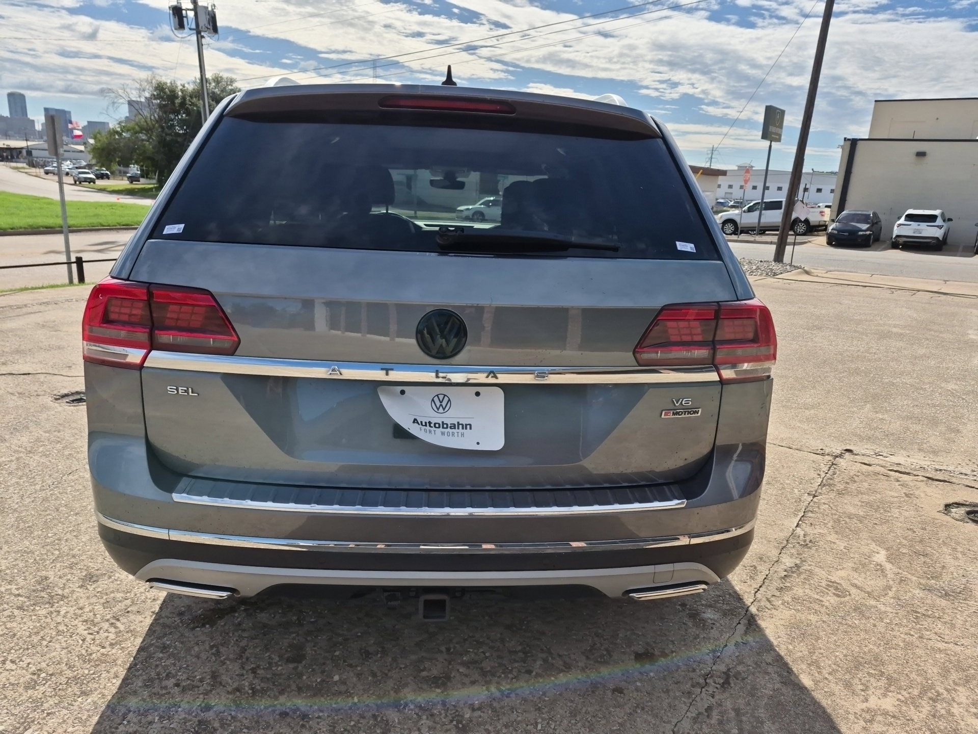 Used 2019 Volkswagen Atlas SEL AWD/4WD image 6