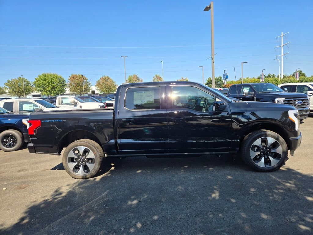 New 2025 Ford F150 Lightning Platinum AWD/4WD image 4