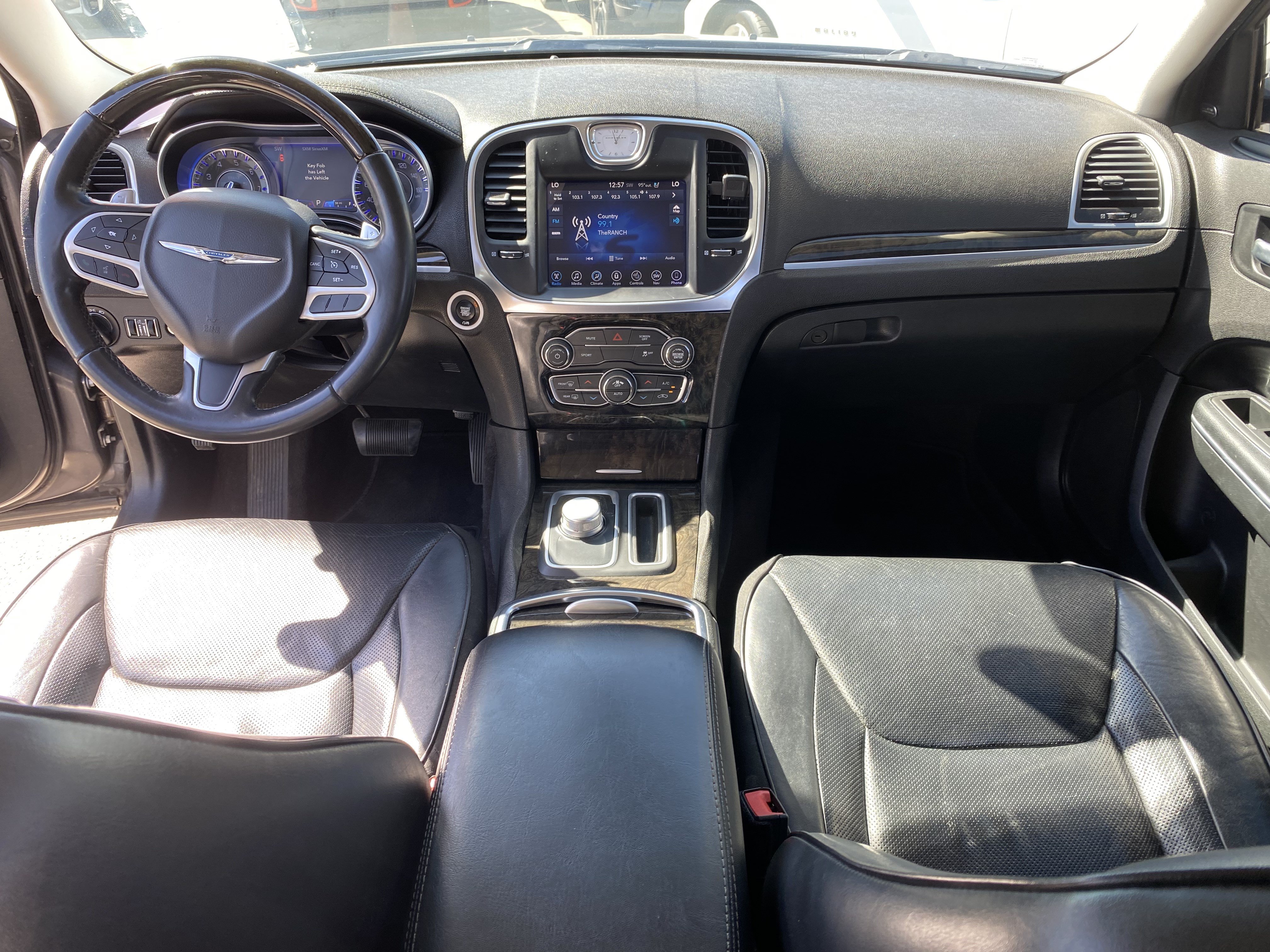 Used 2017 Chrysler 300 C RWD image 20