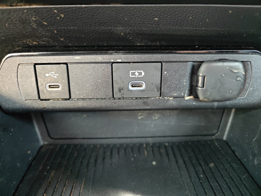 Used 2023 Toyota Prius LE image 20