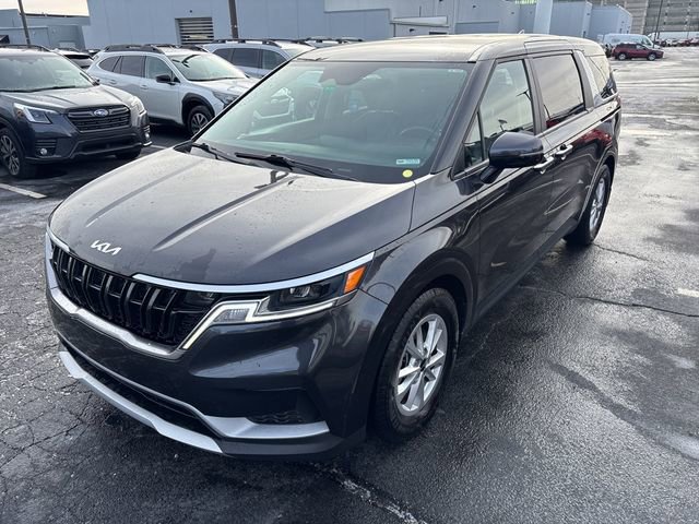 Used 2024 Kia Carnival LX image 8
