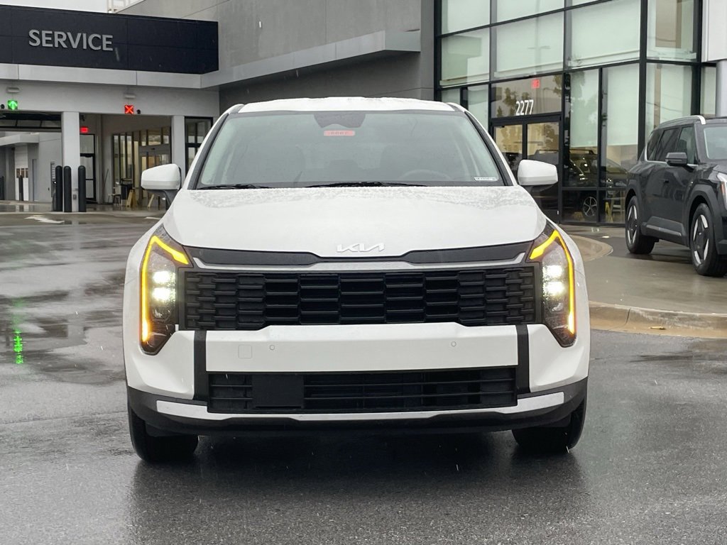 New 2026 Kia Sportage LX image 2