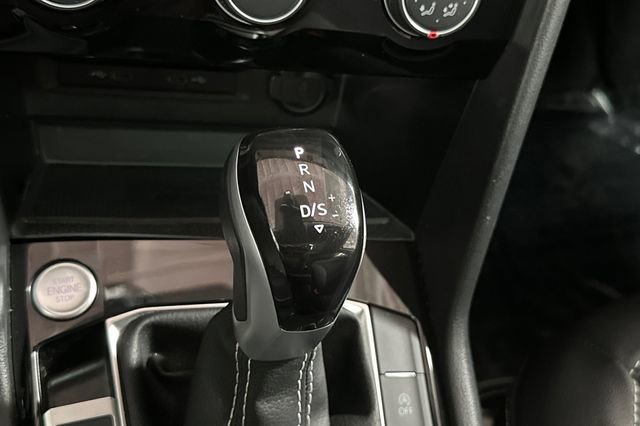 Certified 2023 Volkswagen Taos SE w/ Panoramic Sunroof Package FWD image 27