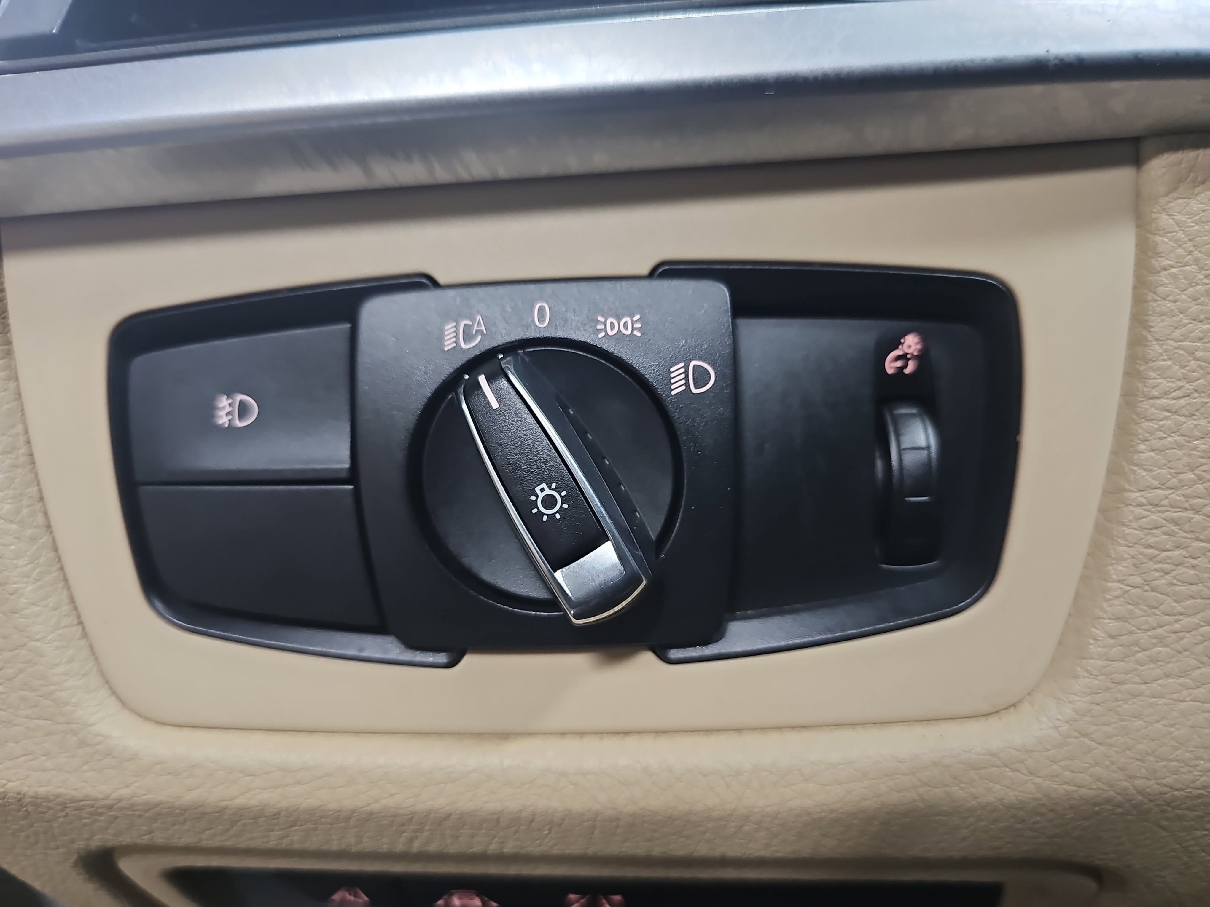 Used 2017 BMW 430i Convertible image 24