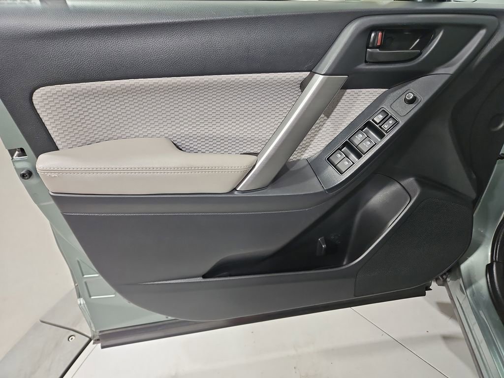 Used 2017 Subaru Forester 2.5i Premium w/ Popular Package #2A image 11