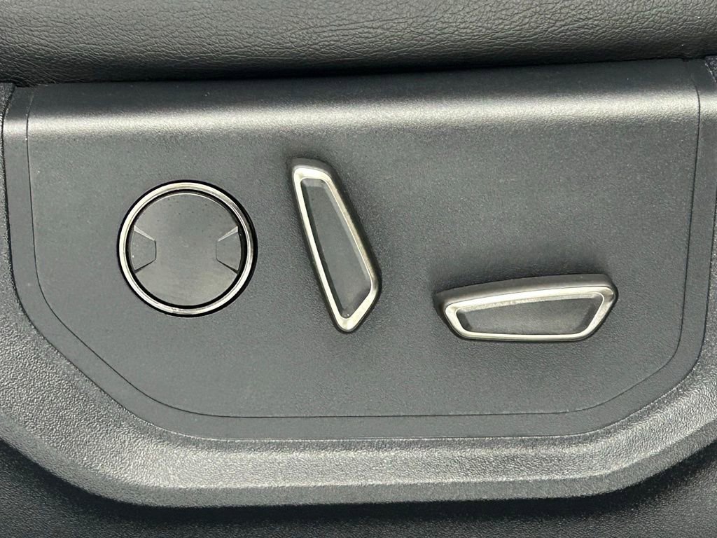 Used 2020 Ford F150 Raptor w/ Equipment Group 802A Luxury image 12