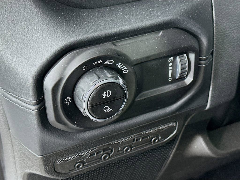 New 2026 Jeep Gladiator Sport AWD/4WD image 15