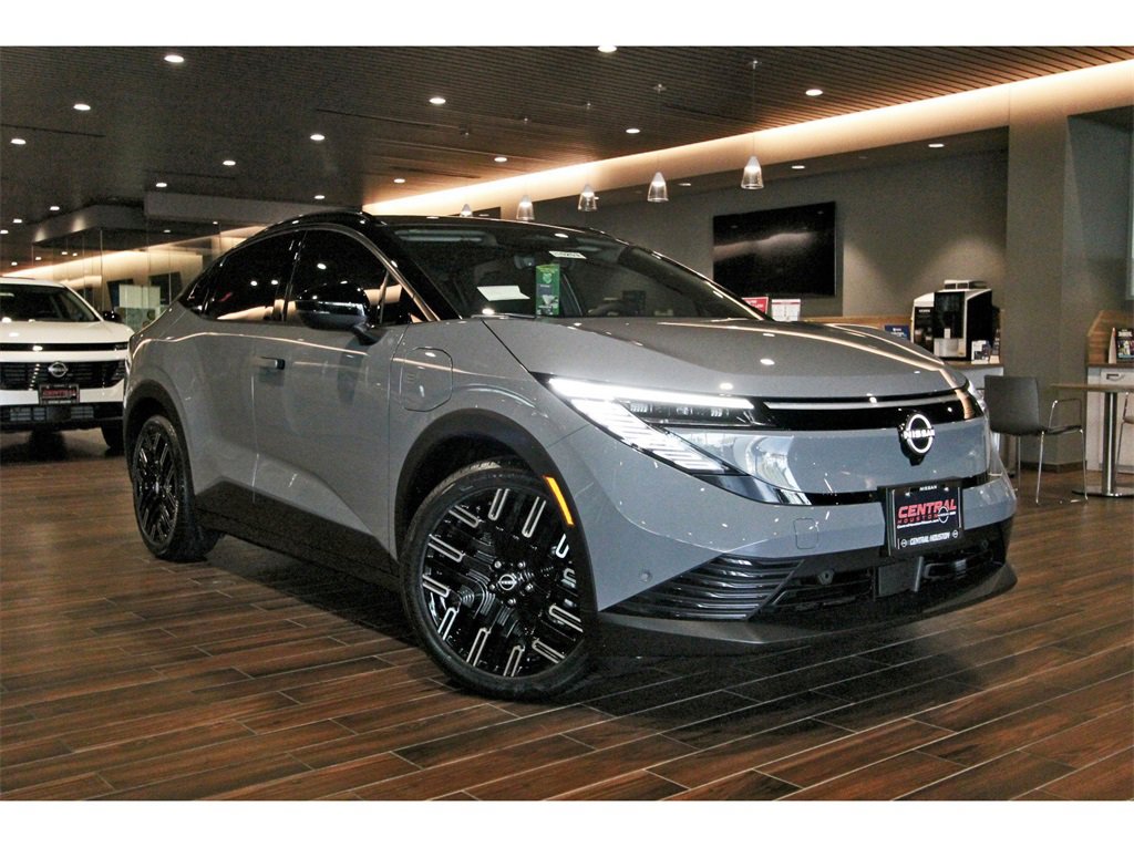 New 2026 Nissan Leaf Platinum+ w/ Cargo Package (Platinum+) image 1