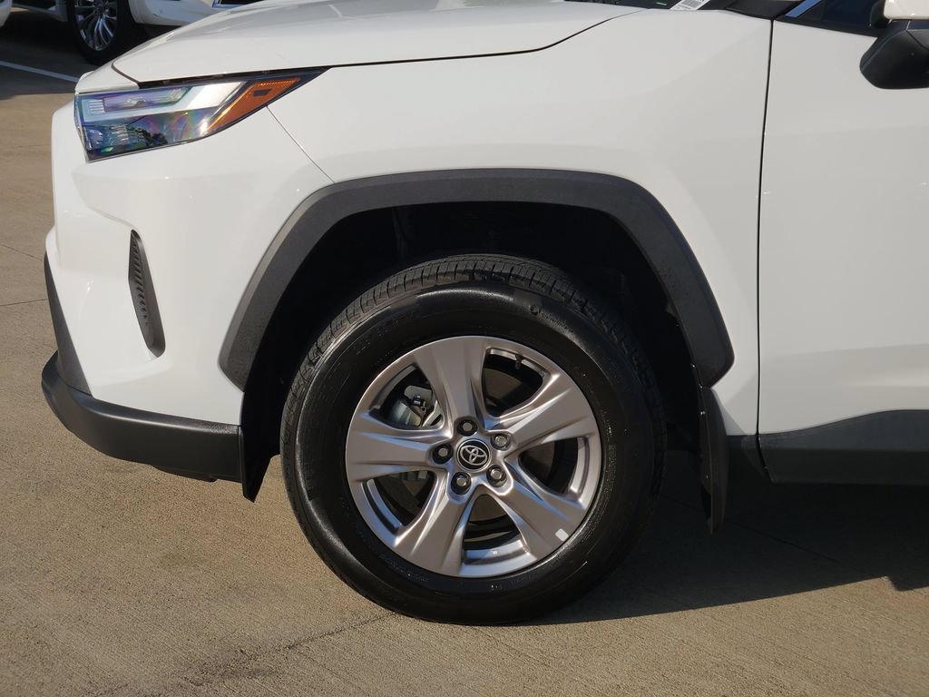 Used 2023 Toyota RAV4 XLE w/ Convenience Package FWD image 8