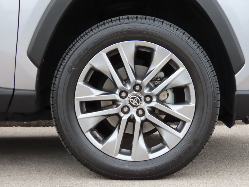 Used 2024 Toyota RAV4 XLE Premium AWD/4WD image 16