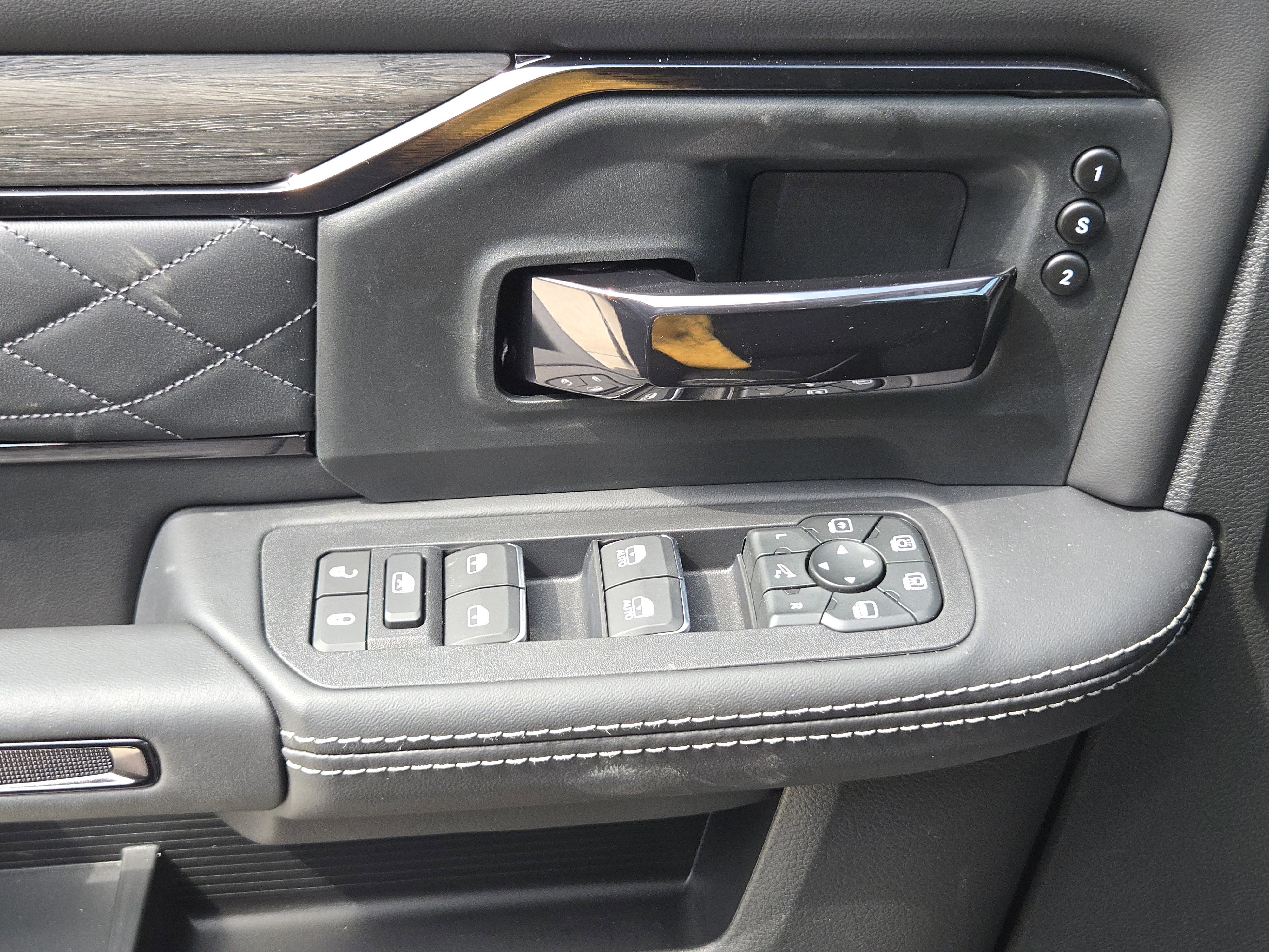 New 2026 RAM 2500 Limited image 18