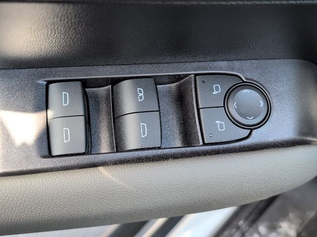 New 2026 Chevrolet Colorado ZR2 w/ Technology Package AWD/4WD image 16