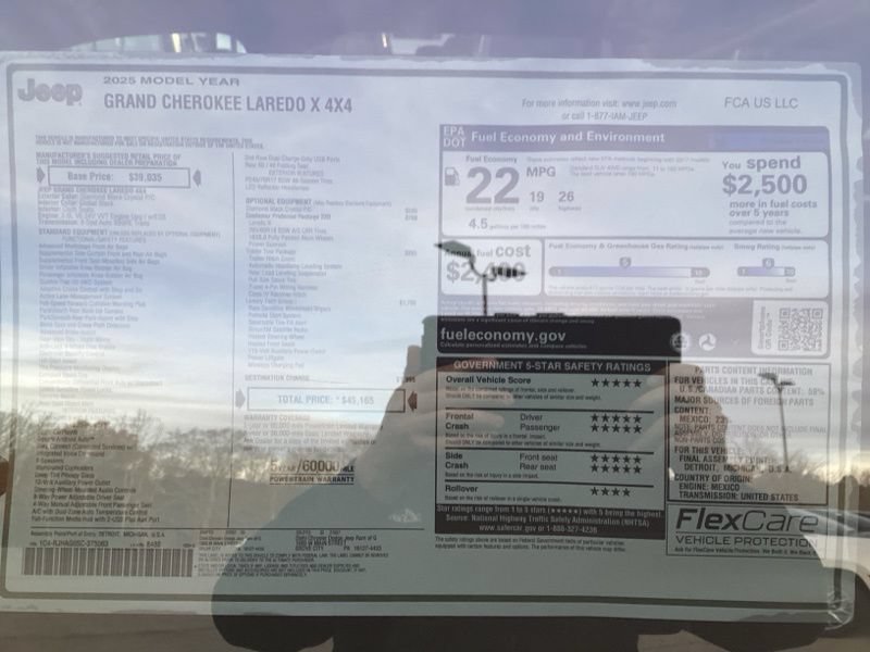 New 2025 Jeep Grand Cherokee Laredo X w/ Luxury Tech Group I AWD/4WD image 11