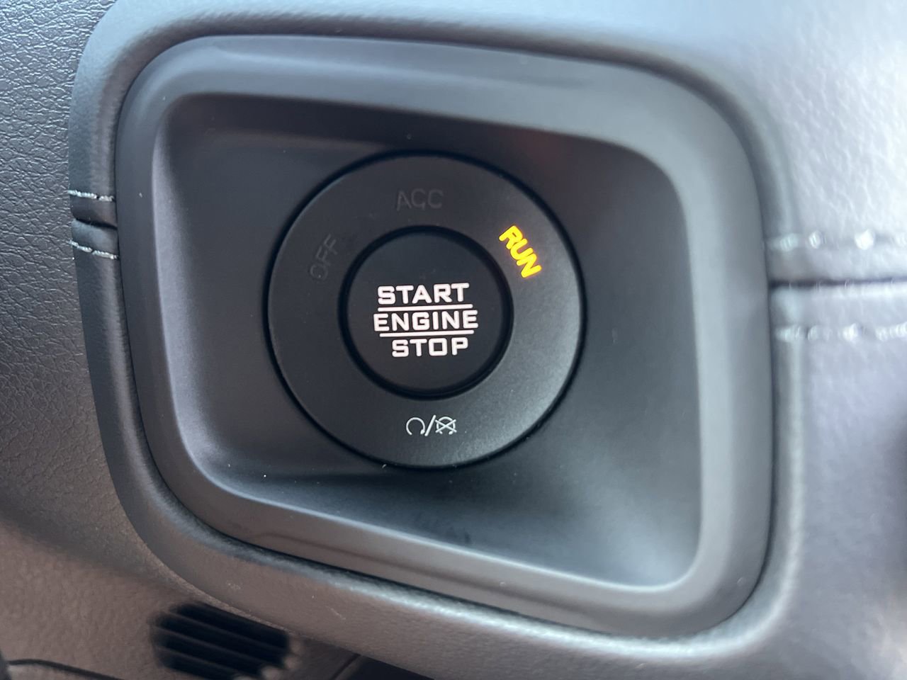 Used 2025 Jeep Wrangler Unlimited Rubicon image 10